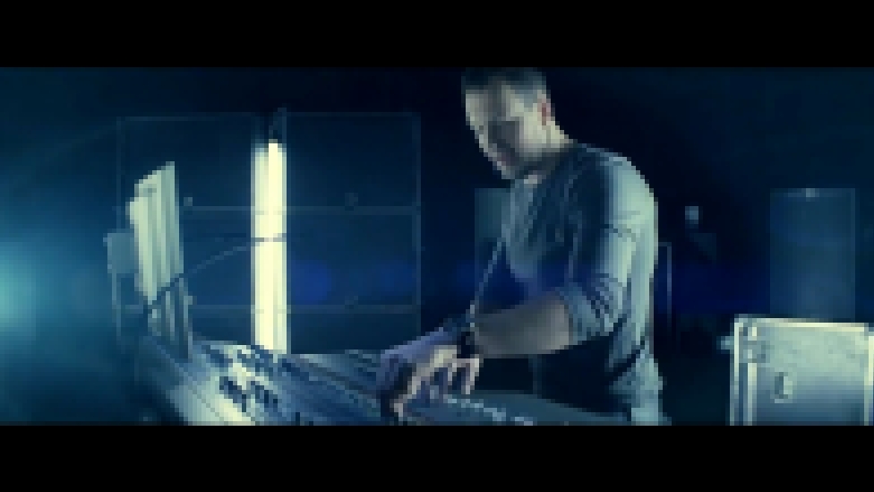 Видеоклип DJ Feel & Vadim Spark feat Chris Jones - So Lonely 