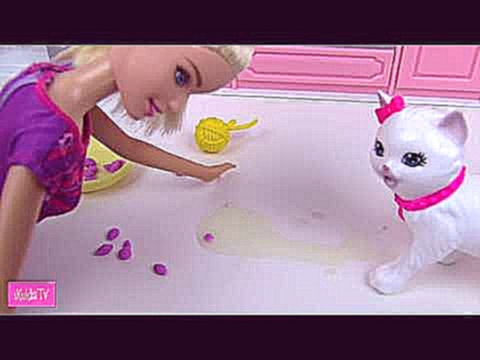 Барби с кошкой писает в туалет день Рождения Новые серии Развлечение для детей Barbie with 