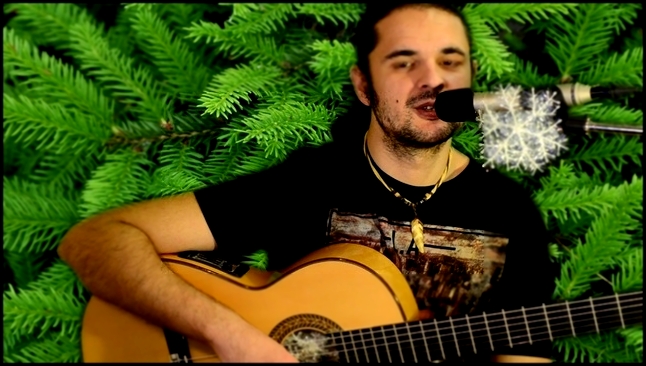 Видеоклип В лесу родилась елочка на гитаре 