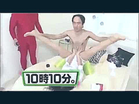 Пошлые японские шоу!Девушки делают парням приятное в эфирах по телику! 
